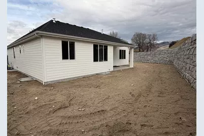 296 E 2050 S #2, Bountiful, UT 84010 - Photo 4