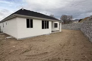 296 E 2050 S, Bountiful, UT 84010 - Photo 4