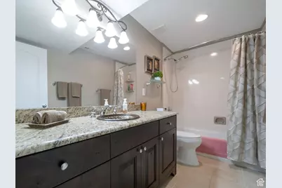135 E Station St, Sandy, UT 84070 - Photo 24