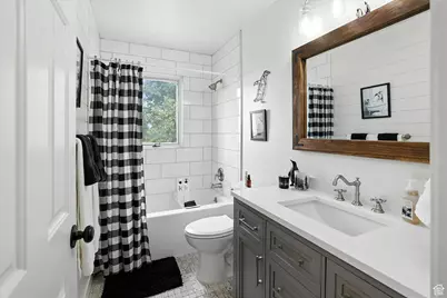 2603 E Summerwood Dr, Layton, UT 84040 - Photo 32