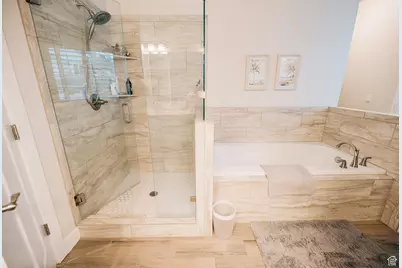 246 N Glenwood Way E, North Salt Lake, UT 84010 - Photo 16