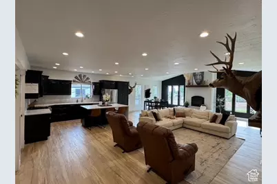 767 N 300 W, Blanding, UT 84511 - Photo 8