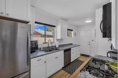 7579 S 520 E, Midvale, UT 84047 - Photo 12