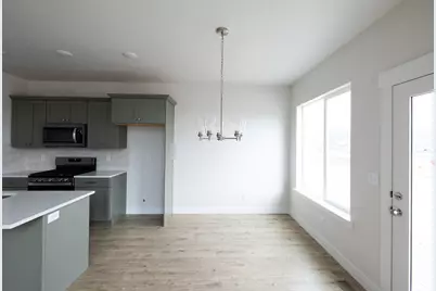 834 N Pugh Ln #929, Saratoga Springs, UT 84045 - Photo 4