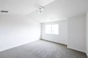 834 N Pugh Ln, Saratoga Springs, UT 84045 - Photo 8