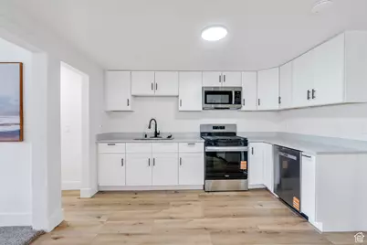 653 E Hollywood Ave, Salt Lake City, UT 84105 - Photo 4