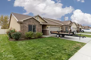 2307 W 2525 S, West Haven, UT 84401 - Photo 2