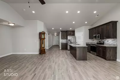 2307 W 2525 S, West Haven, UT 84401 - Photo 8