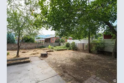 3379 S 900 E, Salt Lake City, UT 84106 - Photo 8