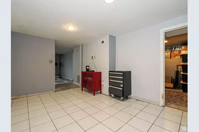 3379 S 900 E, Salt Lake City, UT 84106 - Photo 30
