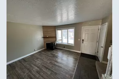 861 E 575 N, Layton, UT 84041 - Photo 4