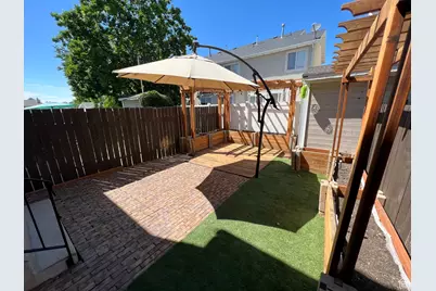 861 E 575 N, Layton, UT 84041 - Photo 22