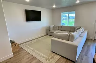 3067 S Old Emigrant Rd W, Syracuse, UT 84075 - Photo 6