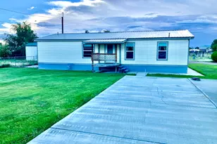 245 S 200 W, Huntington, UT 84528 - Photo 2