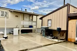 245 S 200 W, Huntington, UT 84528 - Photo 8