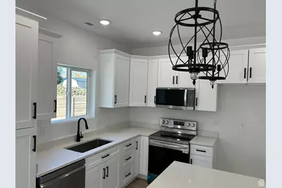 916 W 500 S, Salt Lake City, UT 84104 - Photo 8