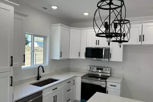 916 W 500 S, Salt Lake City, UT 84104 - Photo 8