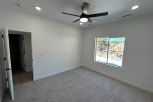 916 W 500 S, Salt Lake City, UT 84104 - Photo 22