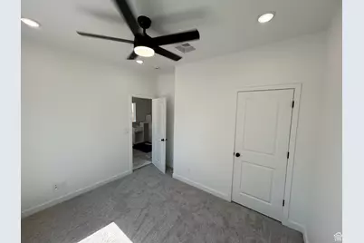 916 W 500 S, Salt Lake City, UT 84104 - Photo 14