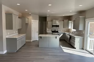 468 N 460 E, Salem, UT 84653 - Photo 4