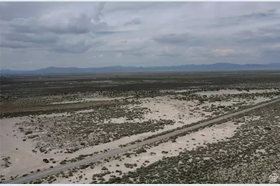 31 S 6 W, Beryl, UT 84714 - Photo 8