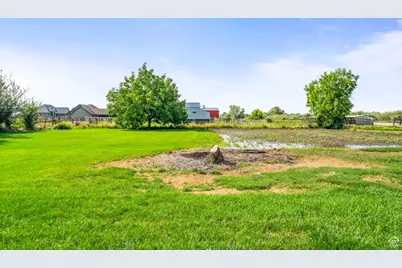 2425 W 200 S, Marriott-Slaterville City, UT 84404 - Photo 34