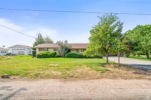2425 W 200 S, Marriott-Slaterville City, UT 84404 - Photo 2