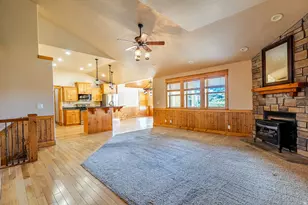 940 E Canyon Rd, Hyde Park, UT 84318 - Photo 8