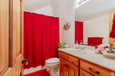 940 E Canyon Rd, Hyde Park, UT 84318 - Photo 34