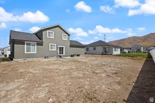 2384 E Spg St, Eagle Mountain, UT 84005 - Photo 28