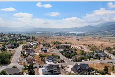 5448 Wapiti Cir #38, Eden, UT 84310 - Photo 6