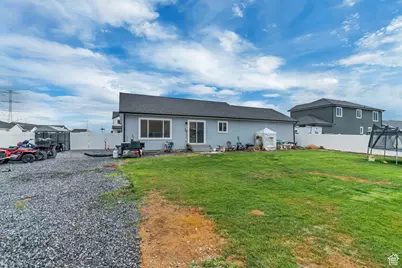 2415 E Boxwood Ln #616, Eagle Mountain, UT 84005 - Photo 4