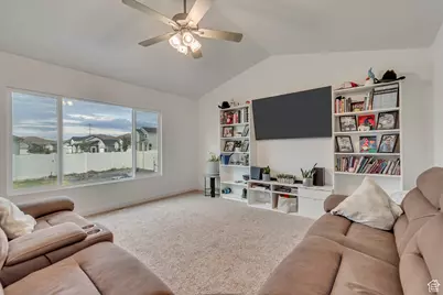 2415 E Boxwood Ln #616, Eagle Mountain, UT 84005 - Photo 8