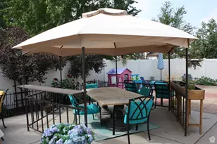 9144 S Peach Blossom Dr, Sandy, UT 84094 - Photo 30