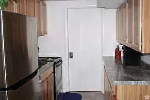 9144 S Peach Blossom Dr, Sandy, UT 84094 - Photo 20