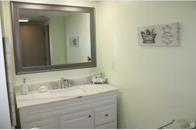 9144 S Peach Blossom Dr, Sandy, UT 84094 - Photo 24