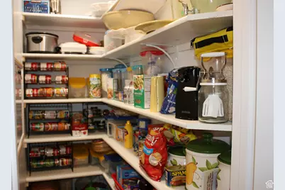 9144 S Peach Blossom Dr, Sandy, UT 84094 - Photo 12