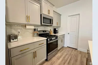 947 S 950 W, American Fork, UT 84003 - Photo 14