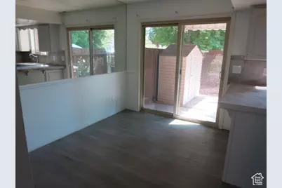 1113 E Country Hills Dr #G2, Ogden, UT 84403 - Photo 10