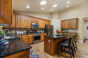 3028 W Wilkins Peak Ct, South Jordan, UT 84095 - Photo 16