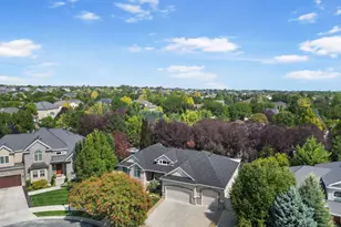 3028 W Wilkins Peak Ct, South Jordan, UT 84095 - Photo 4