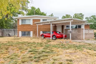 5810 S 2550 W, Roy, UT 84067 - Photo 6