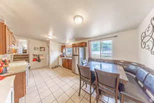 5810 S 2550 W, Roy, UT 84067 - Photo 12