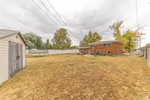 5810 S 2550 W, Roy, UT 84067 - Photo 28