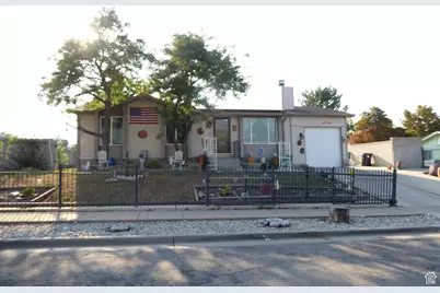 5278 S Kemp Dr W, Kearns, UT 84118 - Photo 1