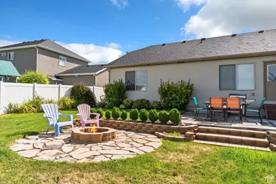 306 S Sunburst Dr, Layton, UT 84041 - Photo 30
