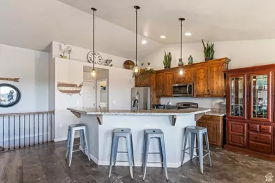 306 S Sunburst Dr, Layton, UT 84041 - Photo 8