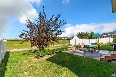 306 S Sunburst Dr, Layton, UT 84041 - Photo 28