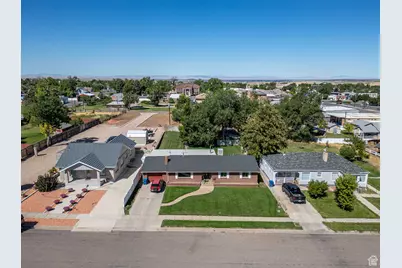 40 S 100 E, Fillmore, UT 84631 - Photo 4