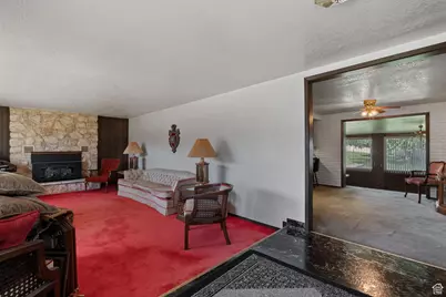 40 S 100 E, Fillmore, UT 84631 - Photo 14